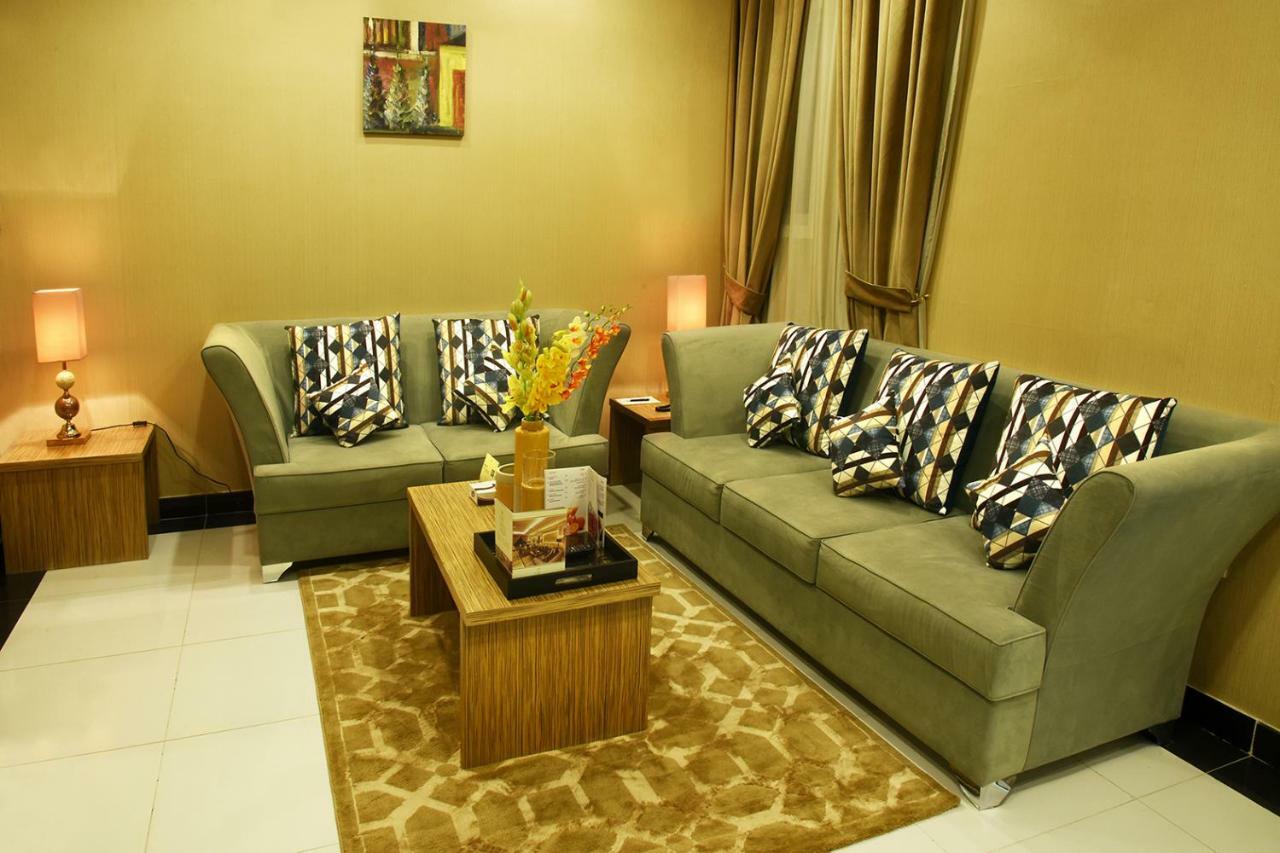 Clemence Suites Riyadh Exteriör bild